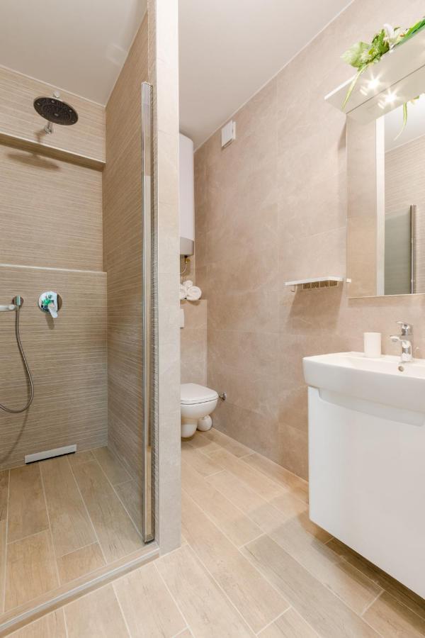 Apartments Niro Split Luaran gambar