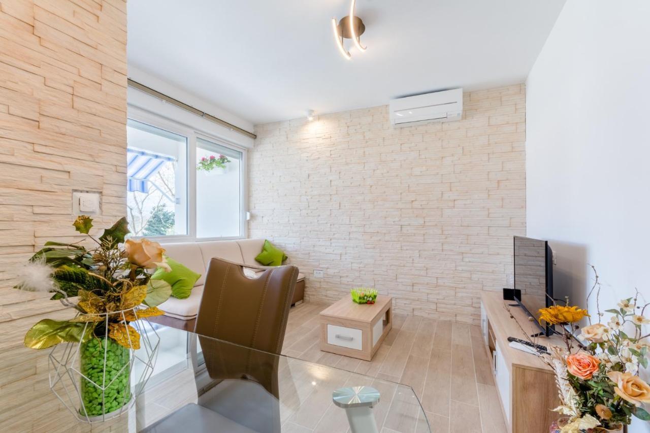 Apartments Niro Split Luaran gambar